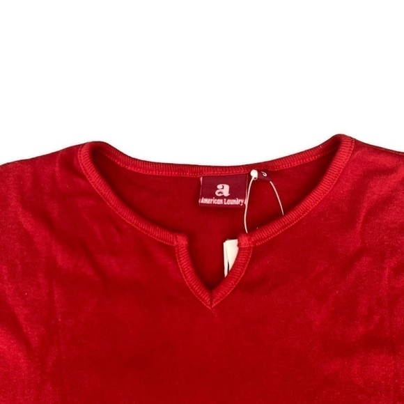 NWT vintage dead stock red v-neck cut out top with floral embroidery - Picture 4 of 9